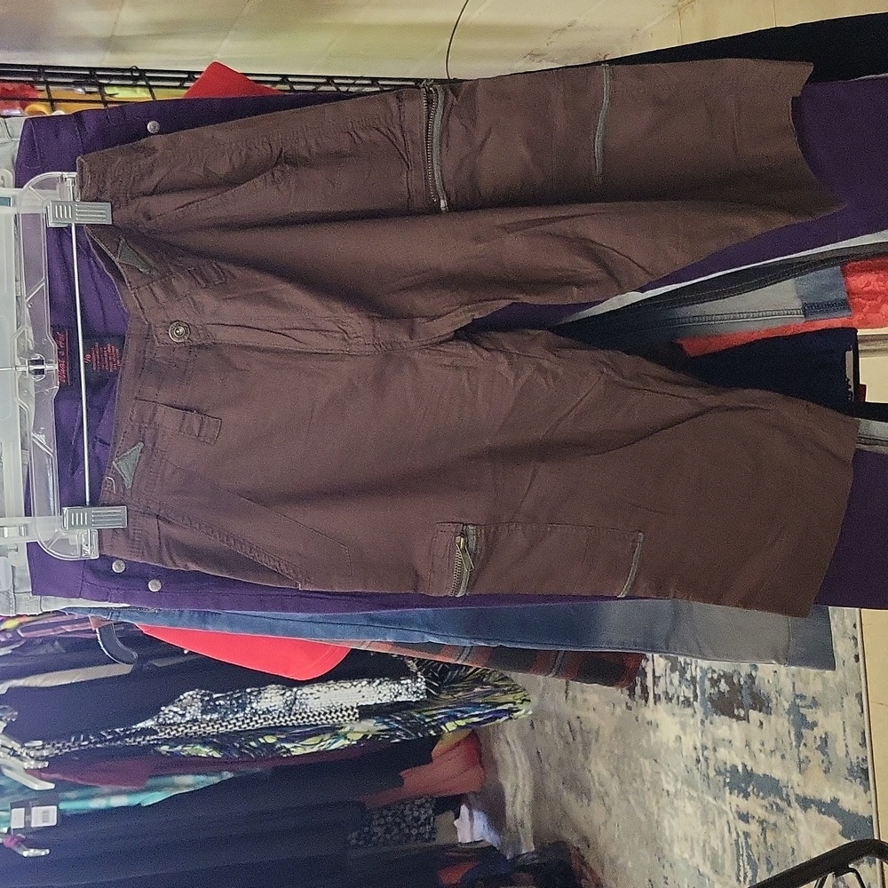 Drama Gold capris